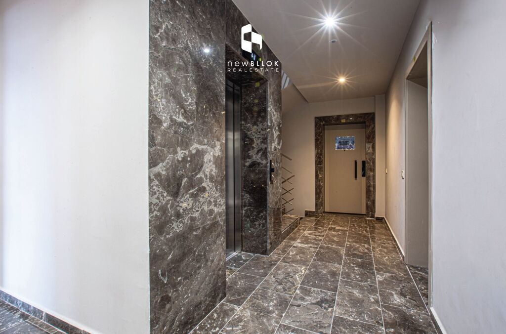 ✨️In Affitto: Elite Office 202m² ⭐️ 2 Posti Auto 3 WC🚾 / VERANDA - 12° Piano📍 GOLDEN TOWER (MINE PEZA RESIDENCE) 🌇 2000€ NETTI/Mese 💥