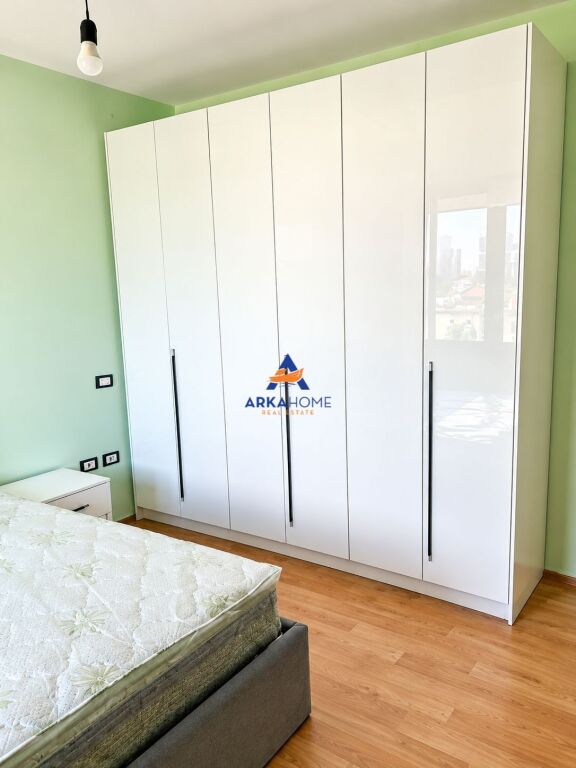 APPARTAMENTO IN AFFITTO 1+1+BALCONE "VICINO AL DISPENSARIO STAZIONE DEI TRENI" 65000 LEKE