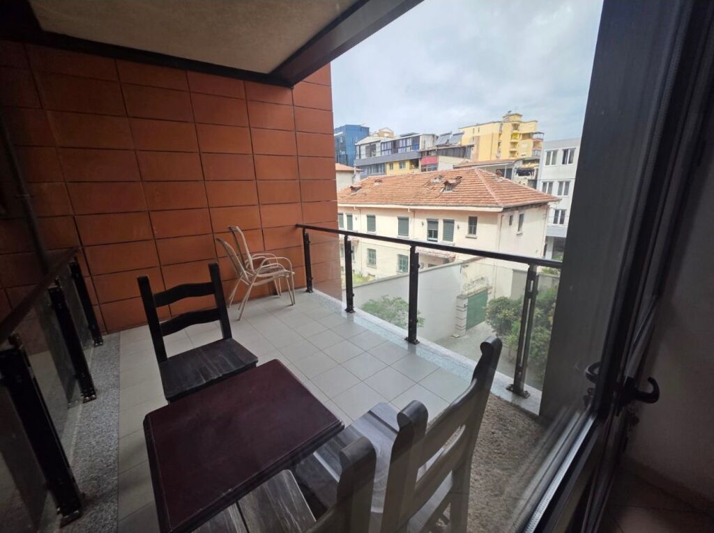 2+1, building with elevator, in Selvia, 650 thousand lek