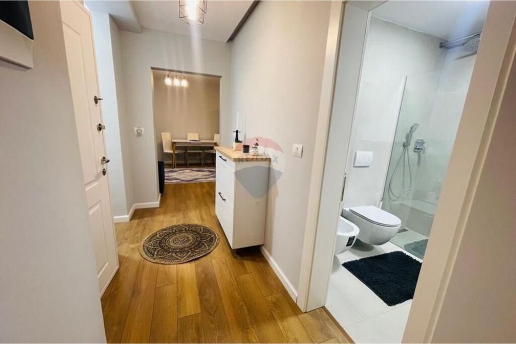 Jepet me Qira Apartament 1+1 te Rruga e Elbasanit