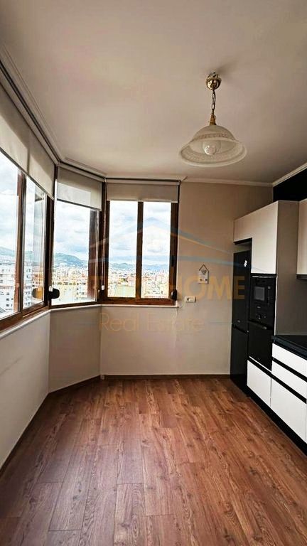 Rent, Office, Blloku