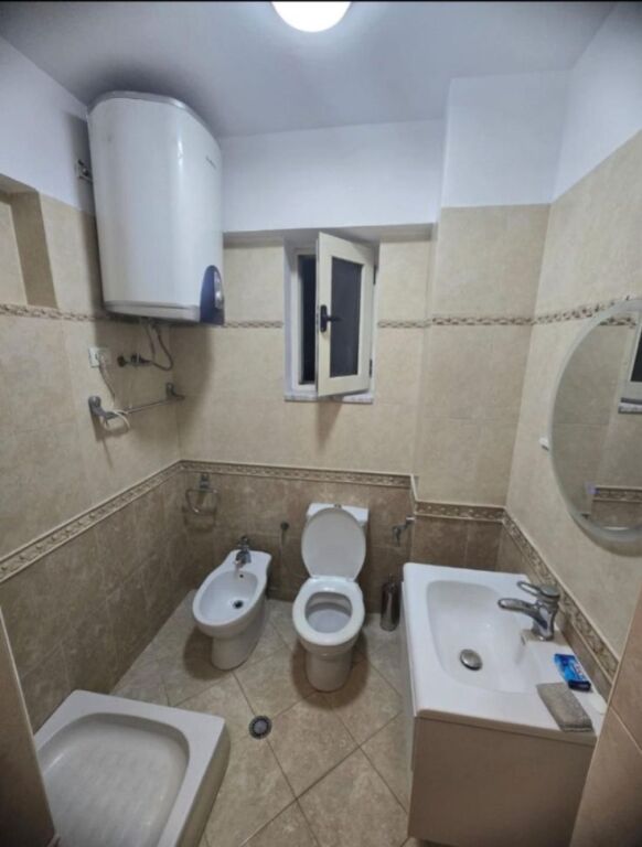 Appartamento 1+1 in affitto, via Barrikadave dietro il Vecchio Maternità 650 euro