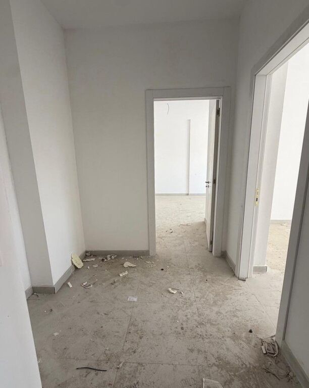 Shitet apartament 2+1+2 banjo + ballkon në një nga zonat më të kërkuara të Kamzës. ☀️