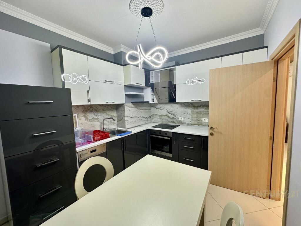 DUPLEX 4+1+3 IN AFFITTO – KODRA E DIELLIT 1 (ESPANSIONE) 1.500 € /Mese