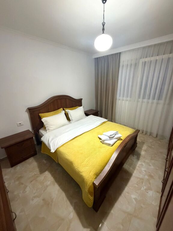 🏡 Appartamento 1+1 in Affitto da Irfan Tomini, al Palazzo con Freccia