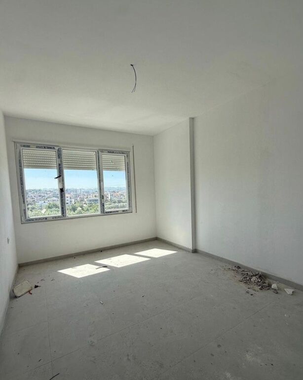Shitet apartament 2+1+2 banjo + ballkon në një nga zonat më të kërkuara të Kamzës. ☀️