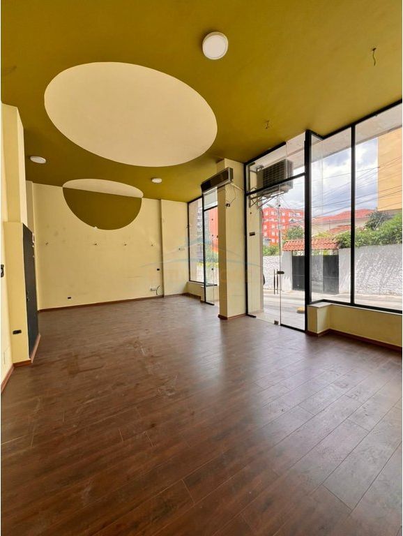 Affitto, Spazio Commerciale, Via Pjeter Budi, Tirana