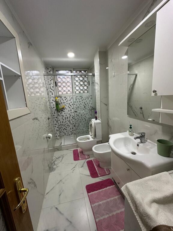 🏢Myslym Shyri appartamento 3+1 arredato in affitto. 800Euro (trattabili)