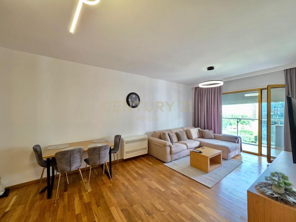 Apartament 1+1 me qira me pamje fantastike, Kullat Binjake