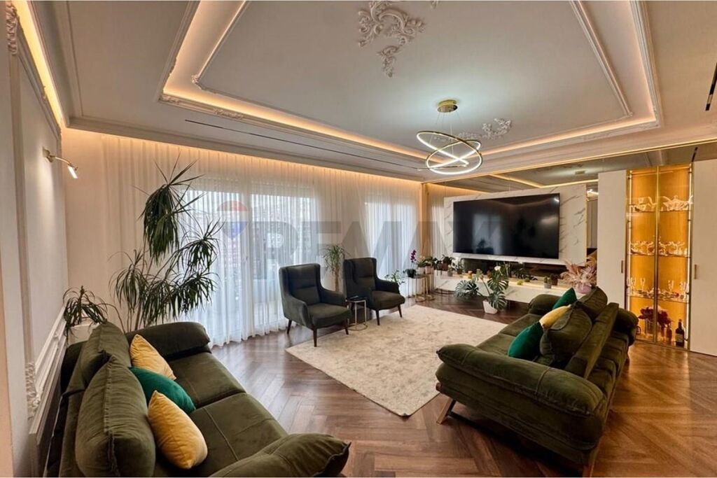APARTMENT 4+1 +2 PARKING SPACES FOR SALE AT EURO 3D