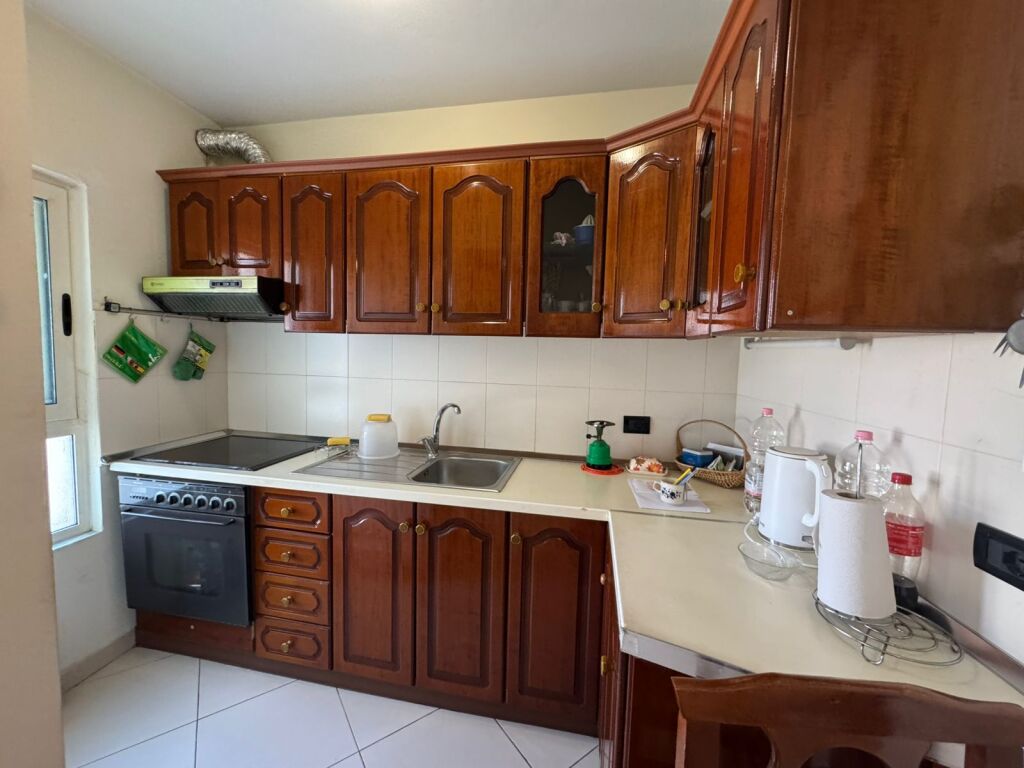 Appartamento 1+1 in vendita   Scuola "Vasil Shanto". 140.000 euro
