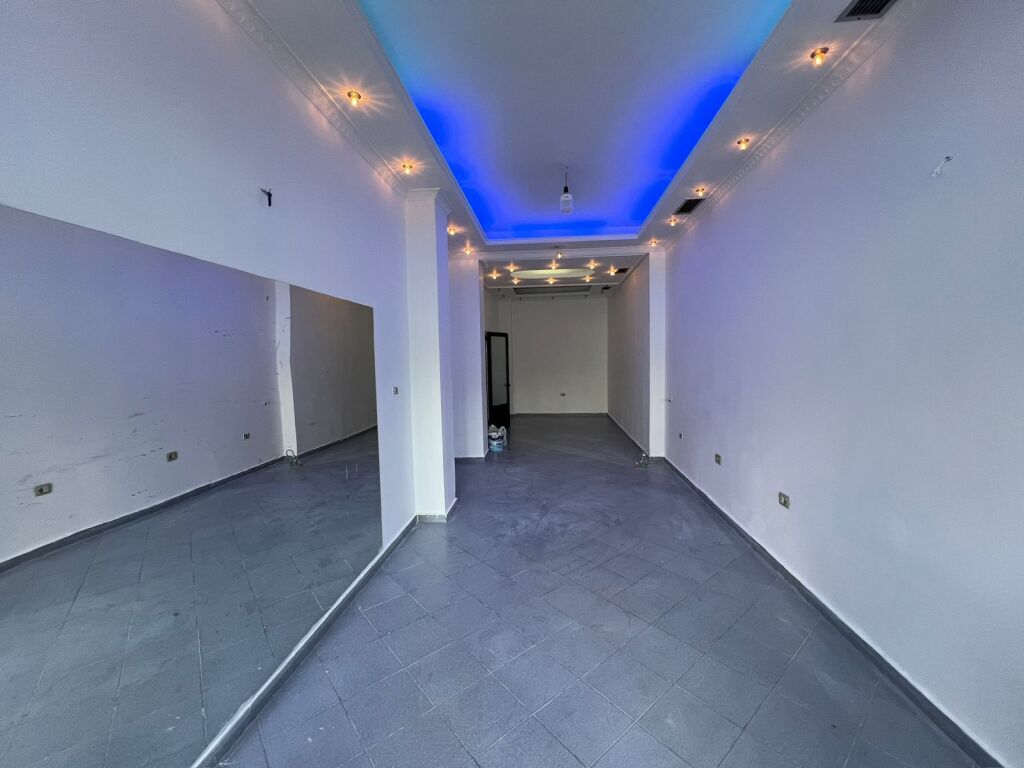 Shop for Rent on 5 Maji Street