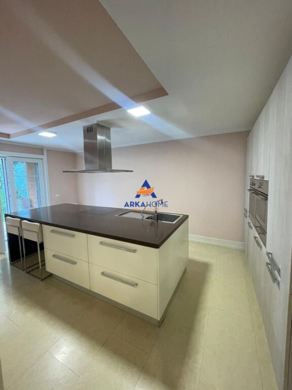 VILLA FOR RENT 3 FLOORS "TEG" 380,000 LEKE