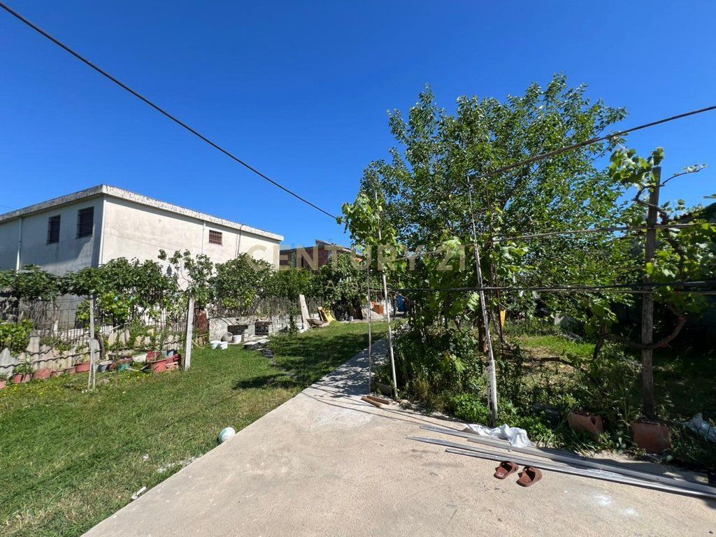 PRIVATE HOUSE FOR SALE IN SHKOZET DURRES! 130,000 €
