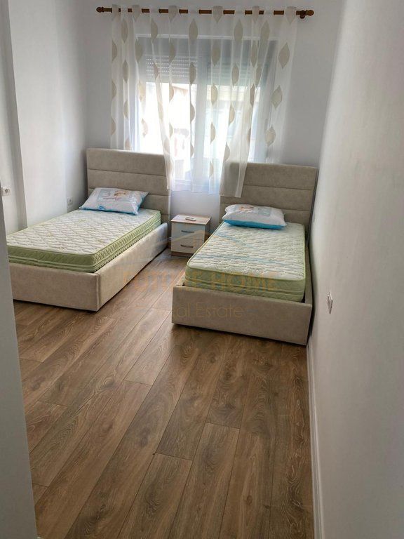Affitto,Appartamento 2+1+2, Brryli, Tirana