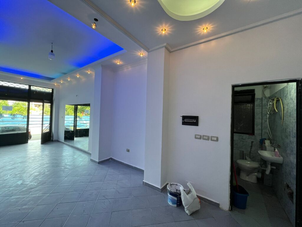 Shop for Rent on 5 Maji Street