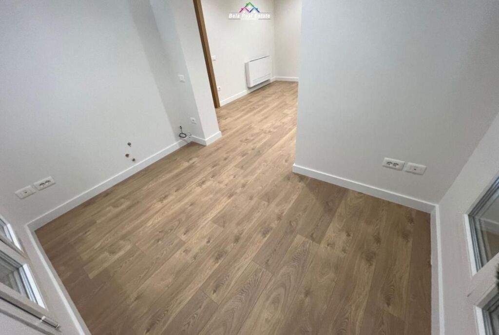 Villa su 2 piani in affitto in Via Elbasan (ID BV22532) Tirana