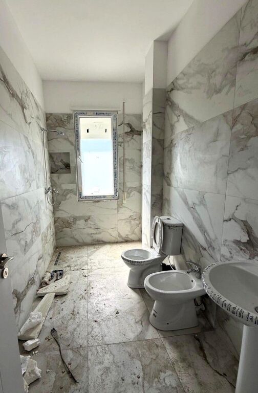 Shitet apartament 2+1+2 banjo + ballkon  📍Kamez