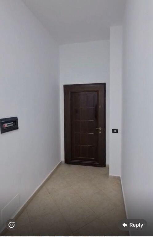 ambiente di 80 m2 per ufficio, myslym shyri, 800 mila leke con parcheggio