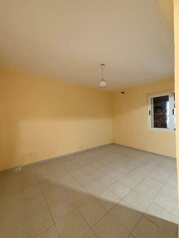 VENDESI 2+1 con Balcone OCCASIONE🔥📍Ospedale Durazzo