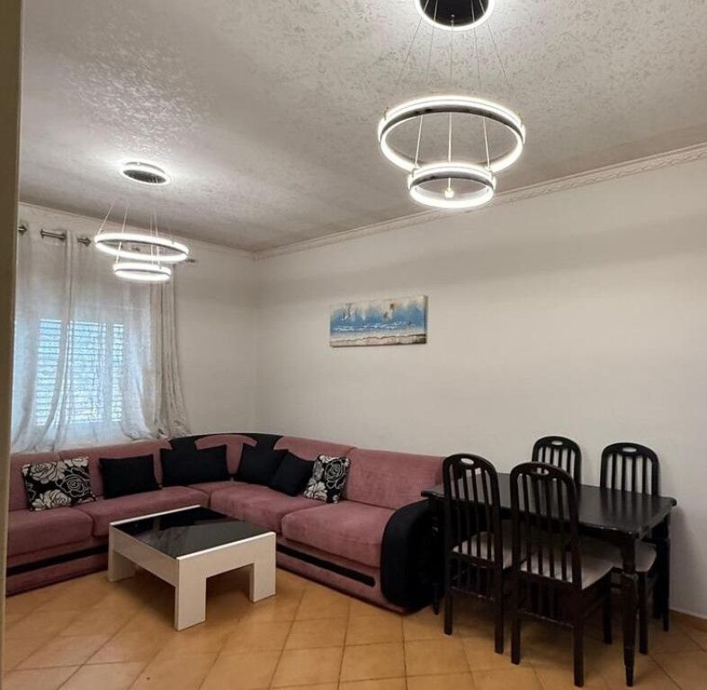 🏡 Appartamento 1+1 in Vendita – Via Ali Demi (vicino al Nuovo Mercato Elettrico), Tirana