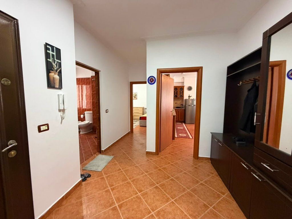 Shitet, Apartament 2+1, Yzberisht, Tiranë.