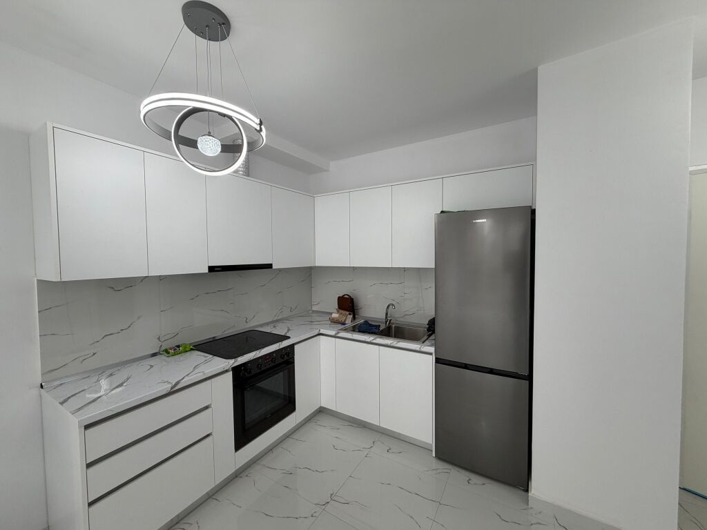 🏡✨ IN AFFITTO Appartamento 1+1 📍 Vicino all'Università “Bedër”, in via “Jordan Misja”