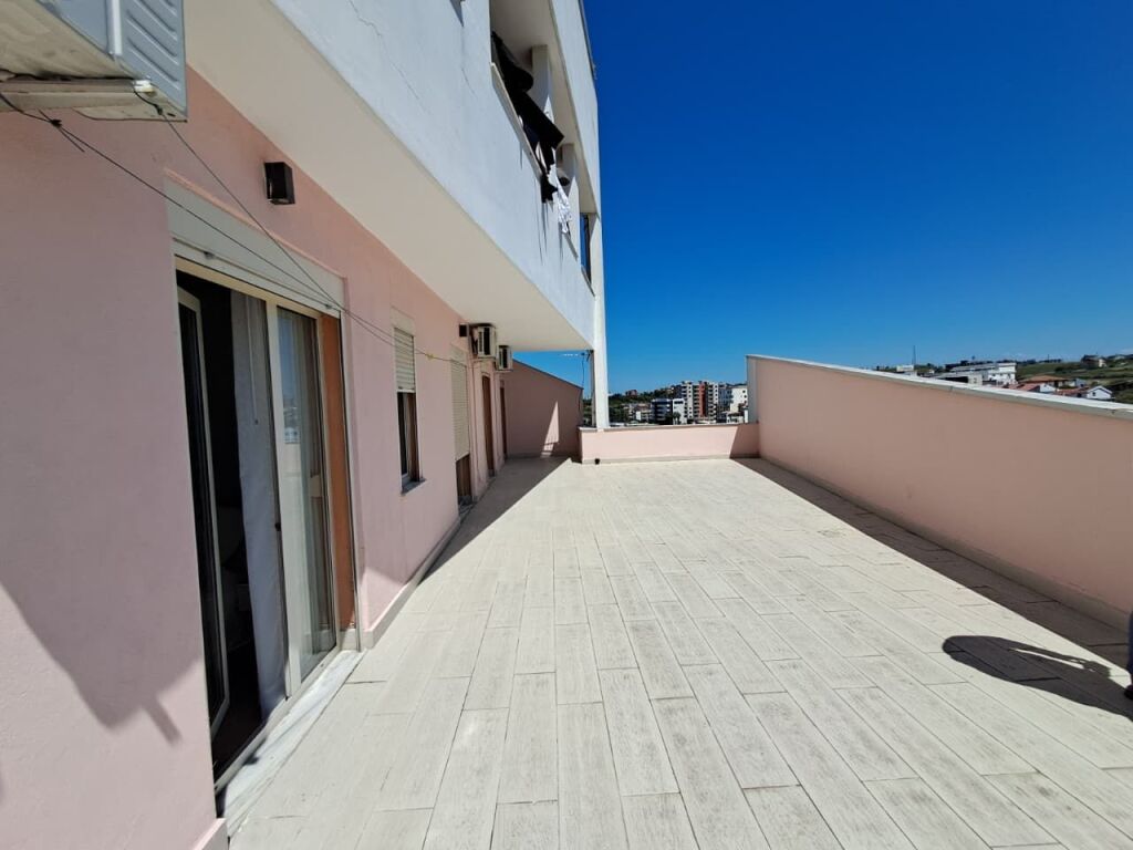 VENDESI APPARTAMENTO 2+1 CON VERANDA 97 M² A PLEPA