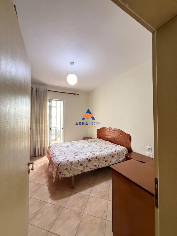 VENDESI APPARTAMENTO 1+1+BALCONE AL “NUOVO MERCATO ELETTRICO” 135.000 EURO