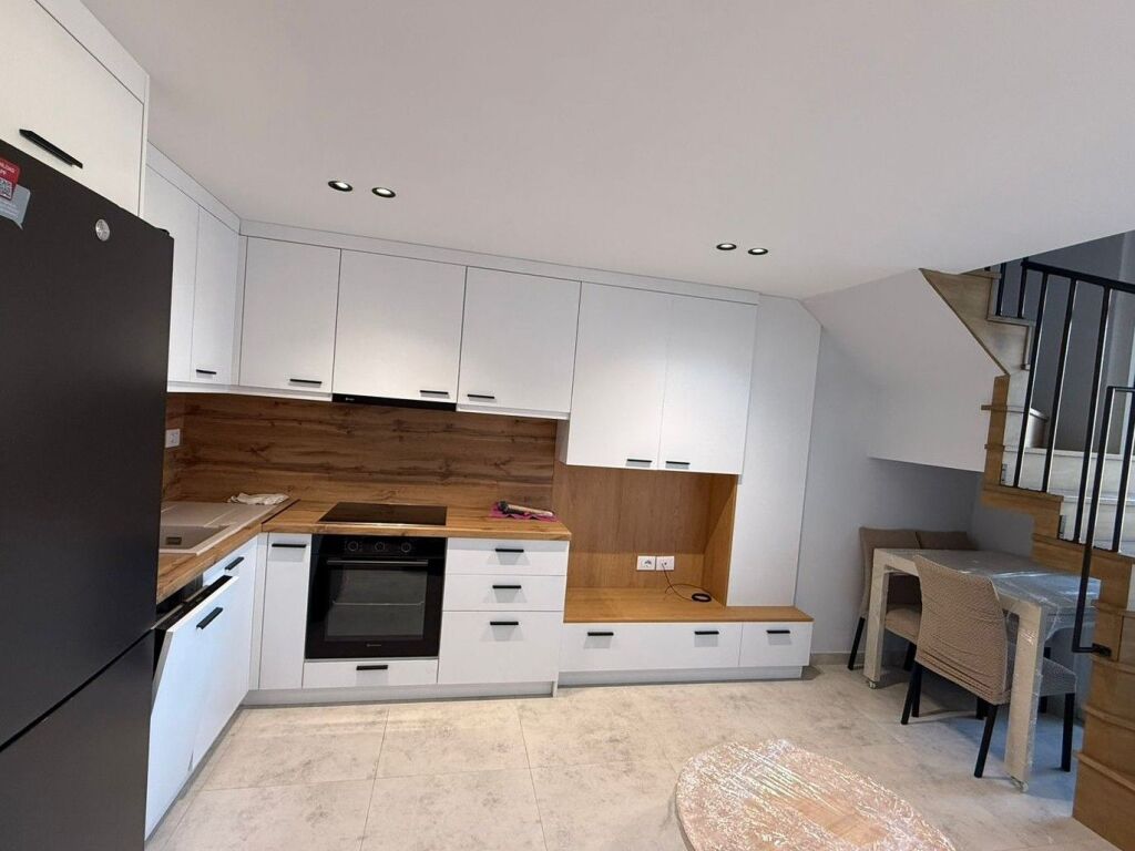 🏡 Duplex Apartment for Rent at Golden Park
