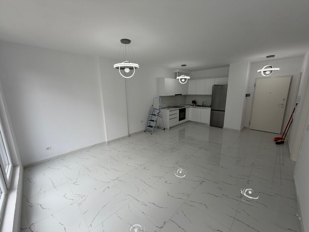 🏡✨ IN AFFITTO Appartamento 1+1 📍 Vicino all'Università “Bedër”, in via “Jordan Misja”