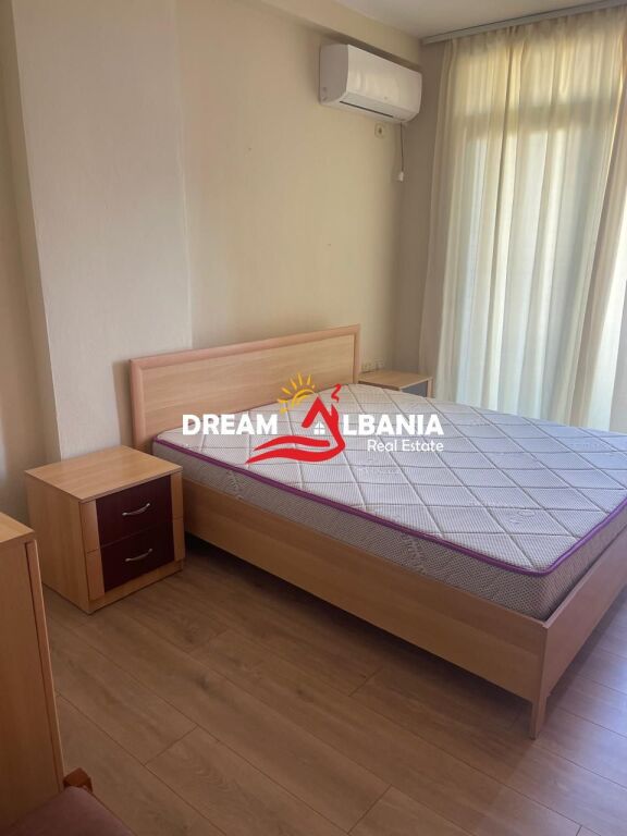Appartamento 1+1 in affitto a Pazari i Ri, Tirana (4219495)