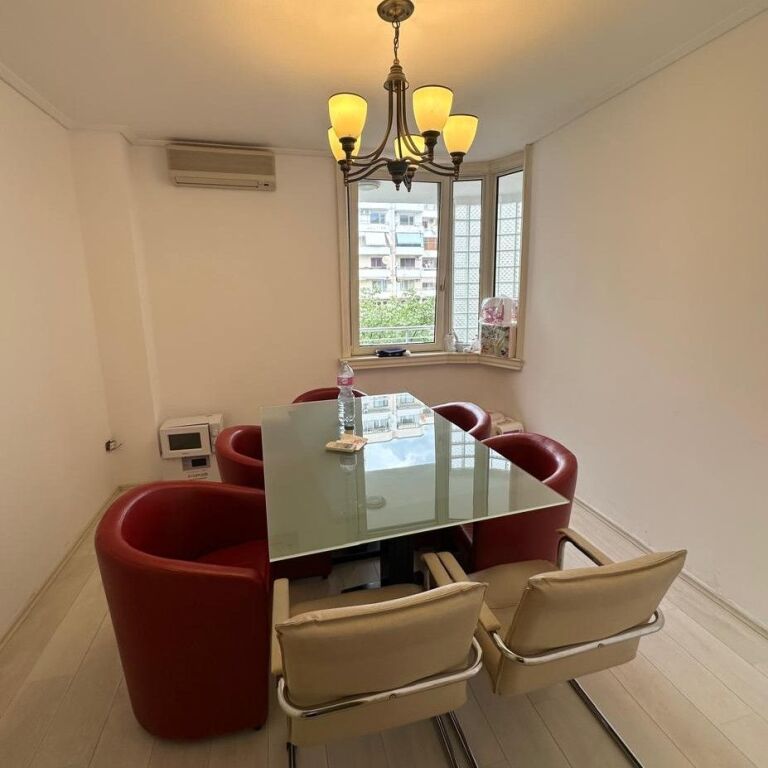🏢✨ Zyrë me Qira – 3 Ambiente Pune në Blloku ✨🏢