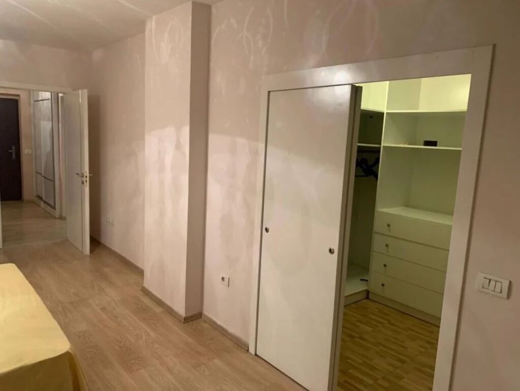 AFFITTASI APPARTAMENTO 2+1 PRESSO Dritan Hoxha Laprak