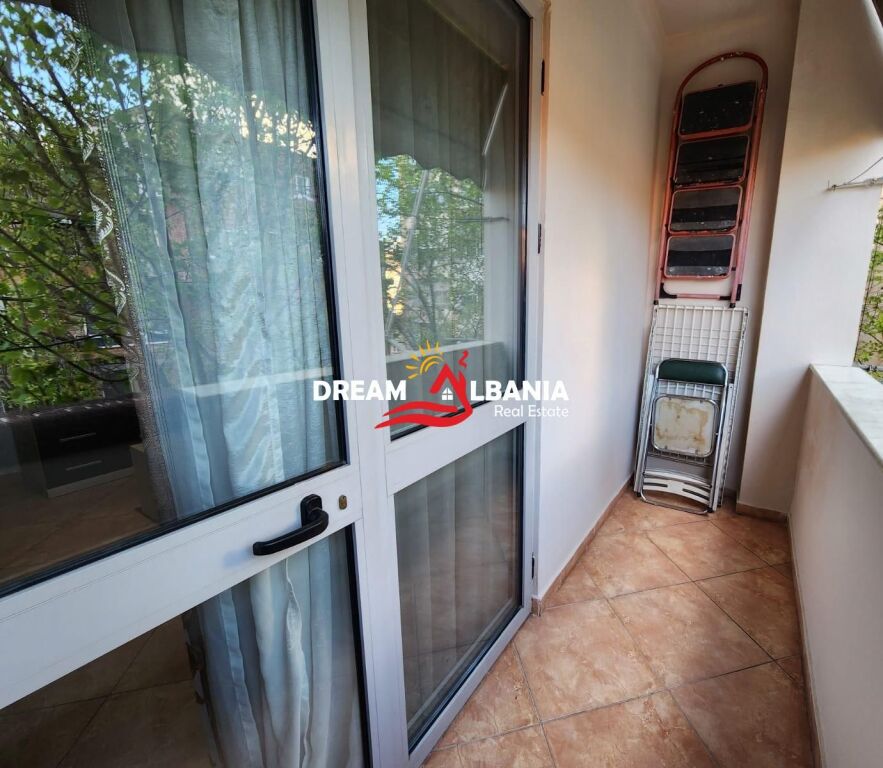 Apartment 2+1+2 for rent on Kavaja Street near the Mosque.(ID 42215558)