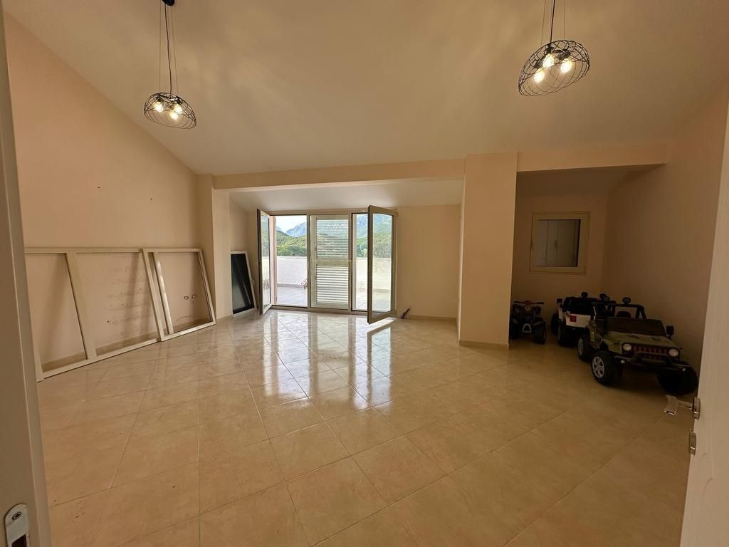 APARTMENT 2+1 FOR SALE IN FRESK (WITH ATTIC)