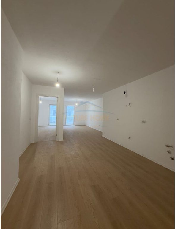 Shitet, Apartament 1+1, Kombinat