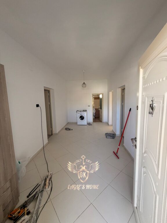 Villa in Affitto • 2 Piani, 3+1 con Cucina separata e garage al piano terra 📍Quartiere Nuovo, Scuola Hajdar Dushi  500€ ✅