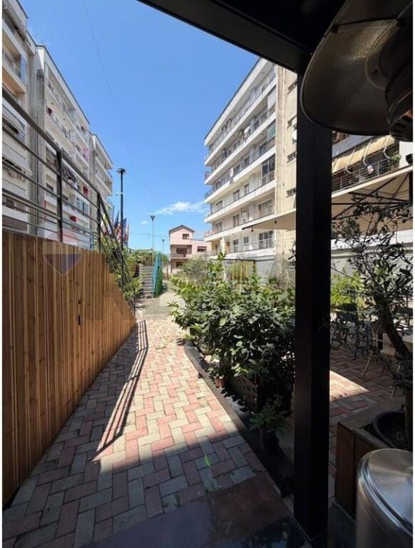 Premises for rent, near Kristal Center