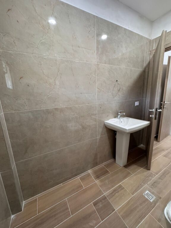 🏡 Appartamento 2+1+2 in Vendita Vista Mare – Scoglio di Kavaja