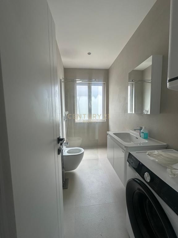 🏡 Jepet me qira apartament 1+1-Rruga e Durresit