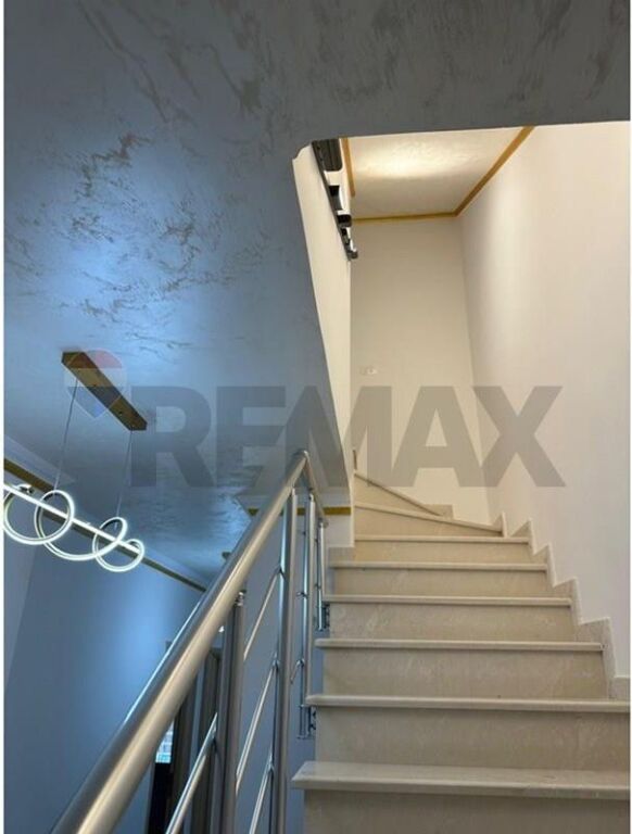 Duplex 4+1+3 at Kodra e Diellit 1 +Parking!