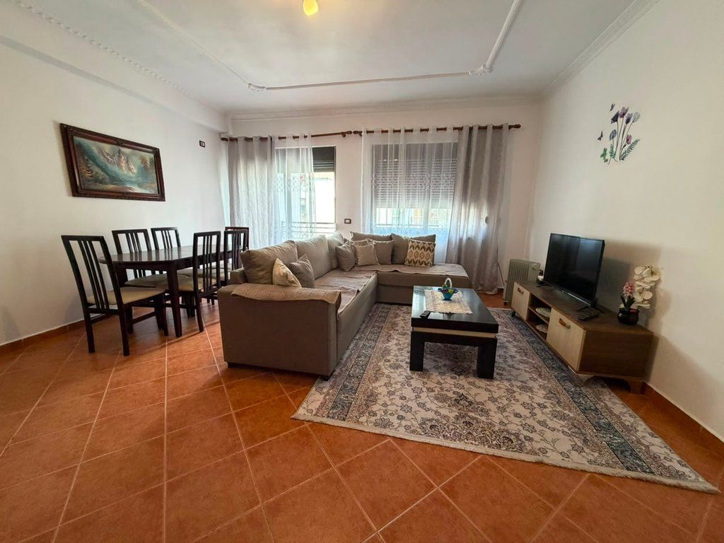Shitet, Apartament 2+1, Yzberisht, Tiranë.