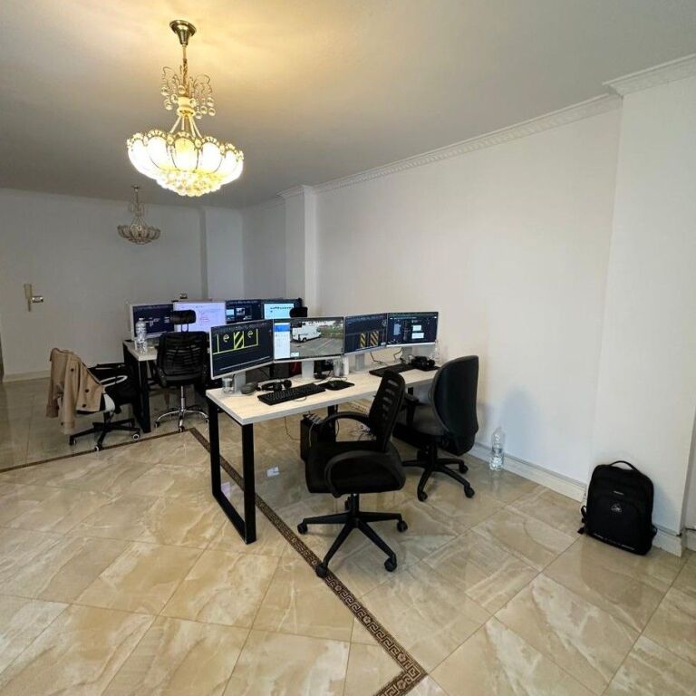 🏢✨ Zyrë me Qira – 3 Ambiente Pune në Blloku ✨🏢