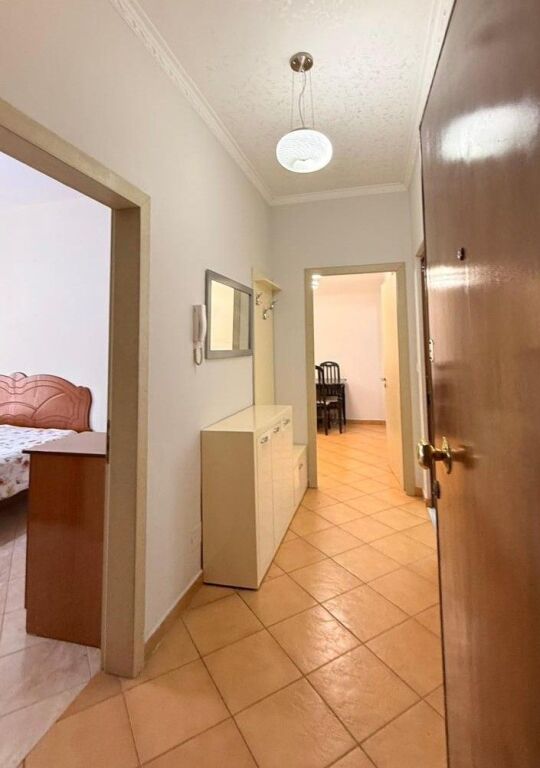 Shitet Apartament 1+1 – Rruga Ali Demi (pranë Tregut të Ri Elektrik), Tiranë