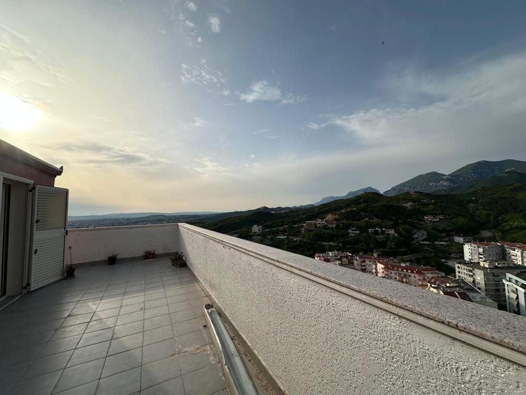 APARTMENT 2+1 FOR SALE IN FRESK (WITH ATTIC)