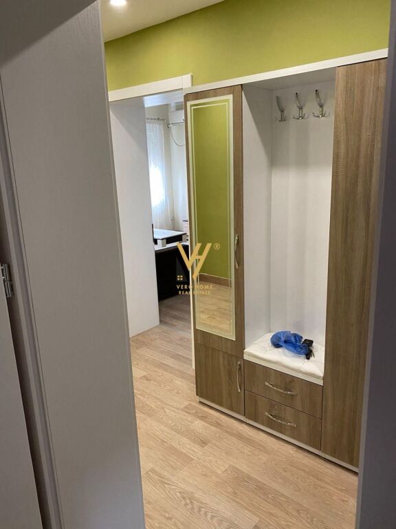 SHITET APARTAMENT 2+1+BLK TEK AMBASADA JUGOSLLAVE 20.000.000 LEKE