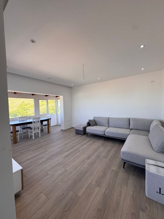 🏡 Appartamento 2+1+2 in Vendita Vista Mare – Scoglio di Kavaja