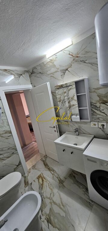 APARTAMENT ME QIRA 1+1 ISH TREGU ELEKTRIK 50.000 LEKE