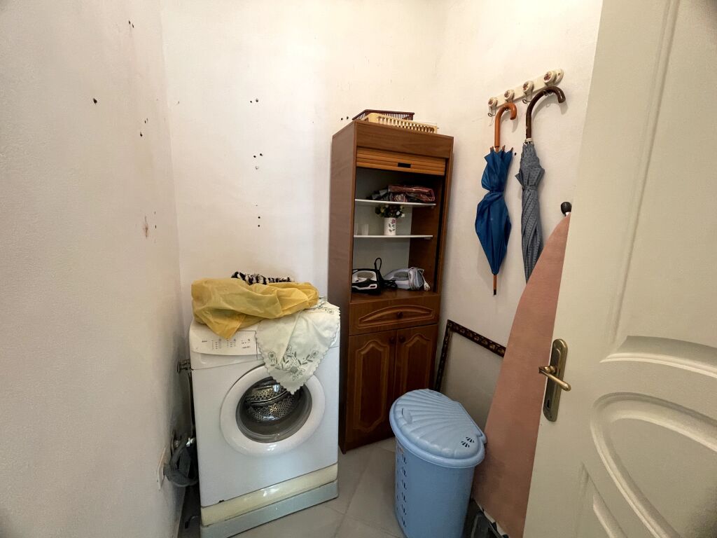 Jepet me qera, Apartament 2+1 + Depo, Tek Kazazi – Durrës.